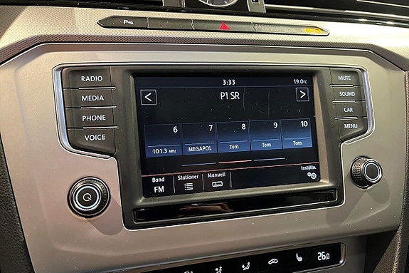 Volkswagen Passat 18 of 18