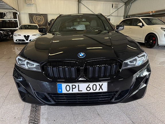 BMW 330e 8 of 16
