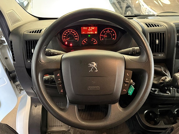 Peugeot Boxer 14 of 21