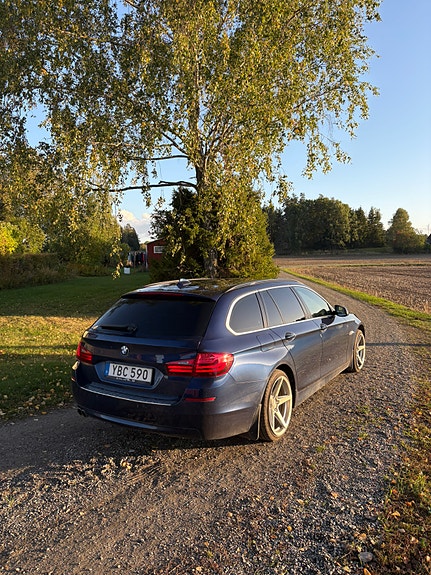 BMW 520d 5 of 8