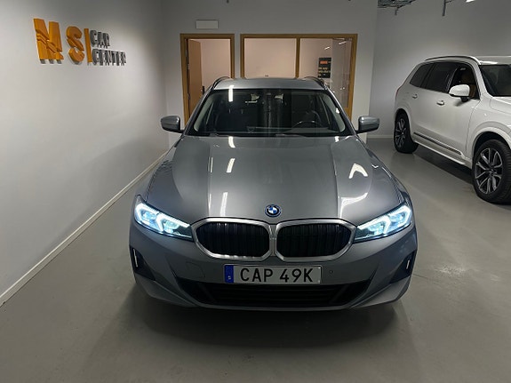 BMW 330e 2 of 19