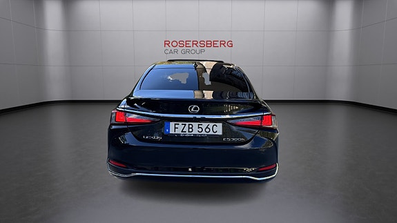 Lexus ES300h 4 of 13