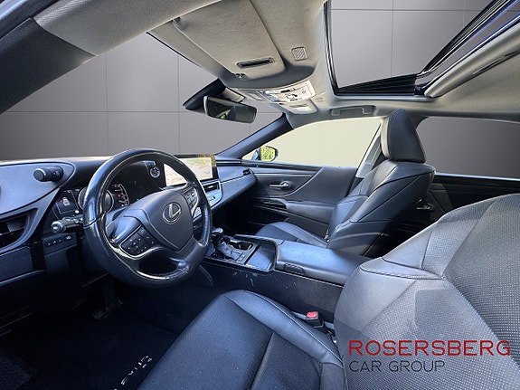 Lexus ES300h 12 of 13