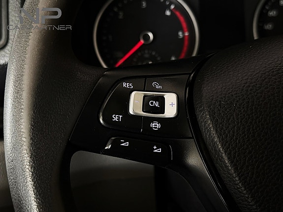 Volkswagen Crafter 11 of 23