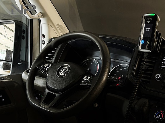 Volkswagen Crafter 10 of 23