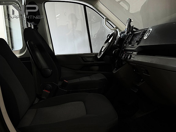 Volkswagen Crafter 8 of 23