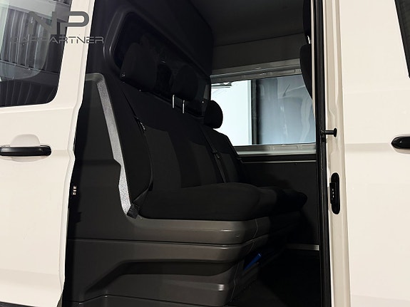 Volkswagen Crafter 20 of 23