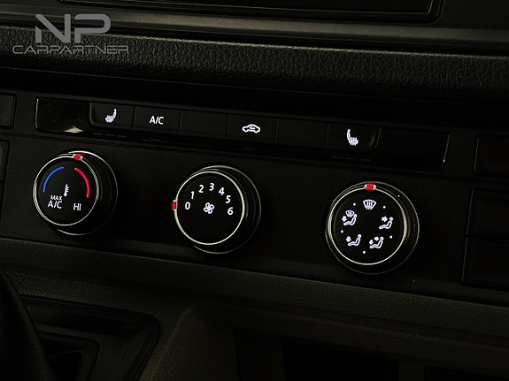 Volkswagen Crafter 13 of 23