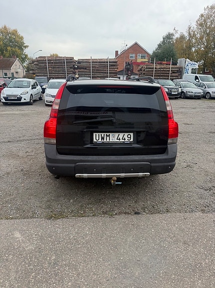 Volvo XC70 4 of 6