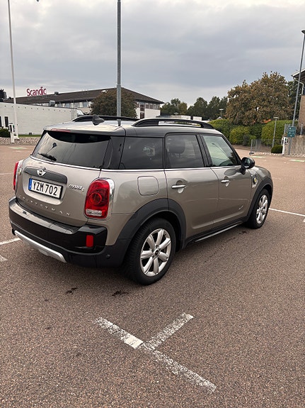 MINI Countryman Cooper SE 3 of 7