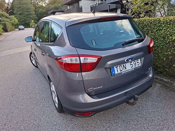 Ford C-Max 2 of 9