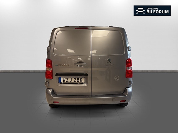 Peugeot e-Expert 5 of 15