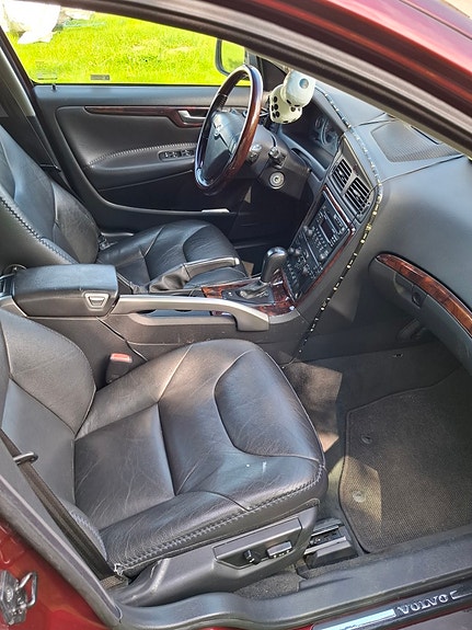 Volvo XC70 8 of 9