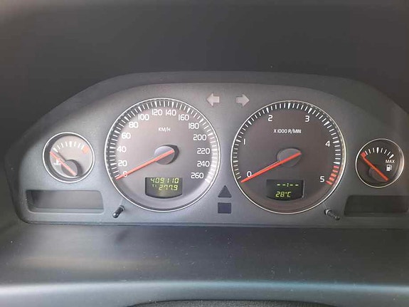 Volvo XC70 6 of 9