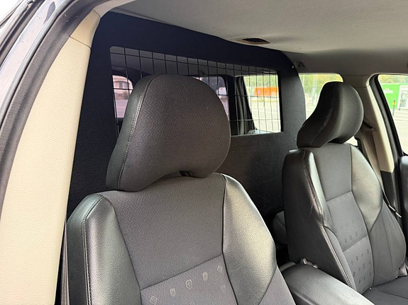 Volvo V70 6 of 7