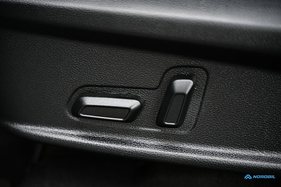 Maxus T90 EV 9 of 23