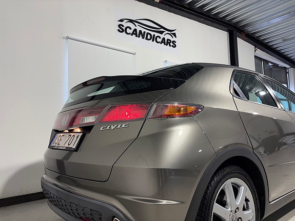 Honda Civic 4 of 26