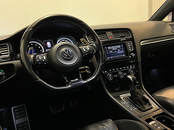 Volkswagen Golf I 19 of 30