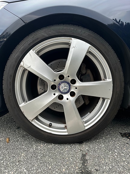 Mercedes-Benz E220 17 of 17