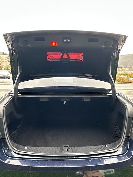 Mercedes-Benz E220 12 of 17