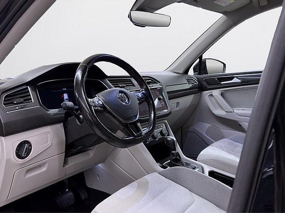 Volkswagen Tiguan Allspace 8 of 22