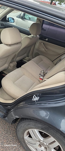 Volkswagen Golf IV 2 of 6