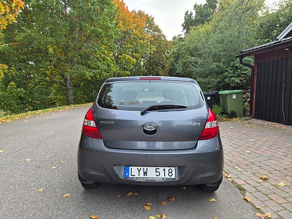 Hyundai i20 4 of 13