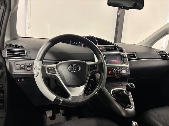 Toyota Verso 14 of 23