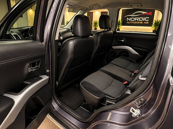 Mitsubishi Outlander 4 of 6