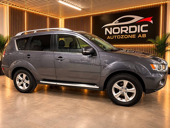 Mitsubishi Outlander 3 of 6