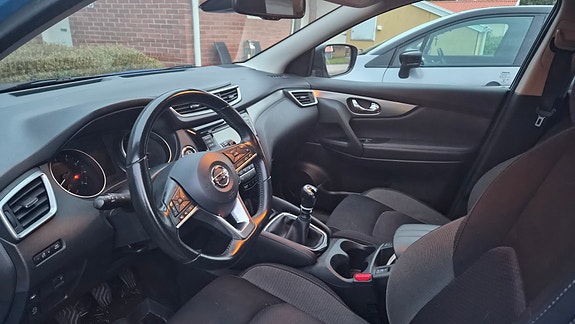 Nissan Qashqai 4 of 5