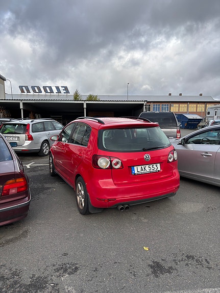 Volkswagen Golf Plus 2 of 7