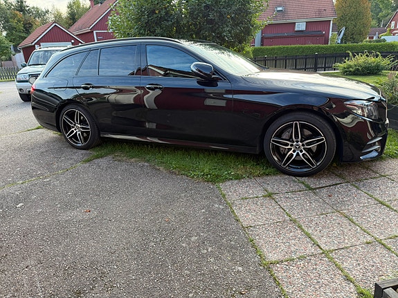 Mercedes-Benz E220 3 of 15