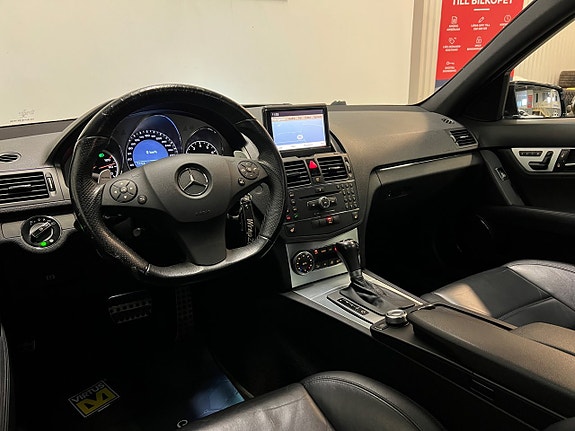 Mercedes-Benz C63 18 of 30