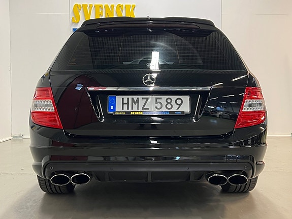 Mercedes-Benz C63 9 of 30