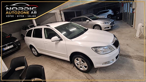 Skoda Octavia 3 of 8