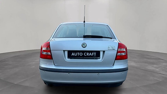 Skoda Octavia 6 of 11