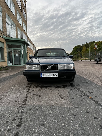 Volvo 740 2 of 9