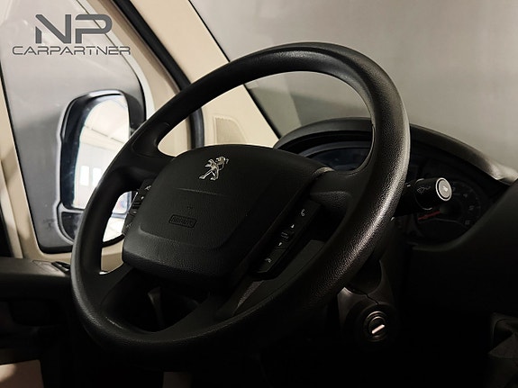Peugeot Boxer 9 of 16