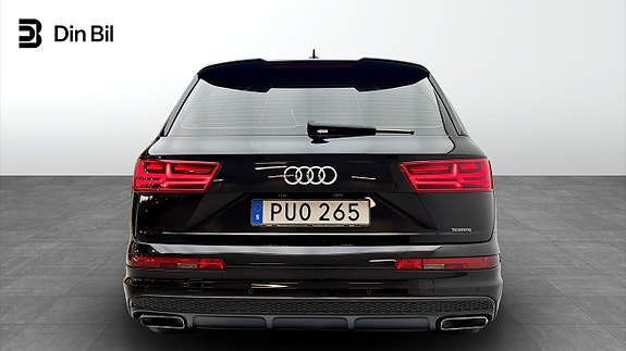 Audi Q7 5 of 17