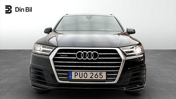 Audi Q7 4 of 17
