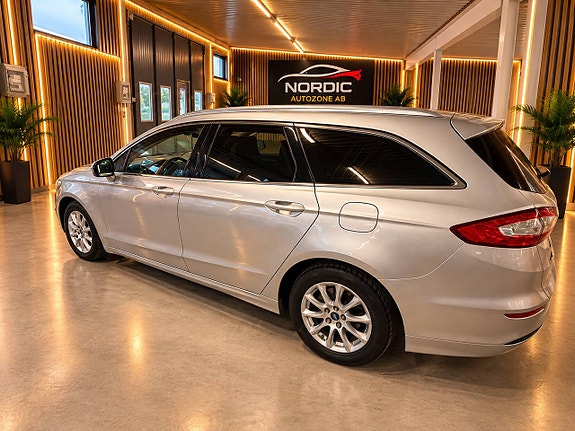 Ford Mondeo 3 of 7