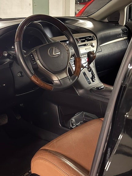 Lexus RX350 12 of 15