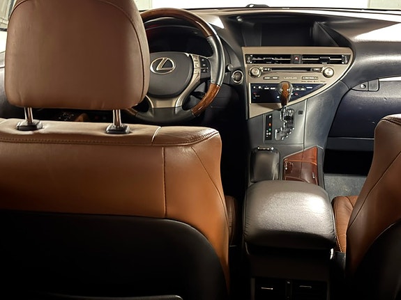 Lexus RX350 11 of 15