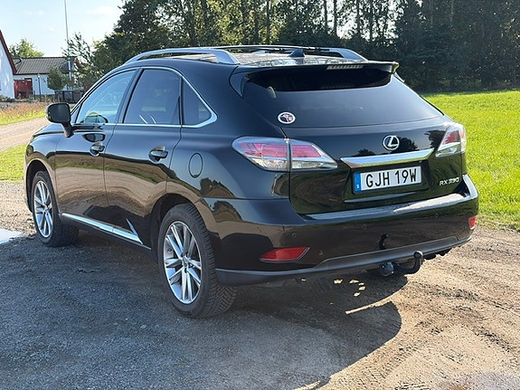 Lexus RX350 8 of 15