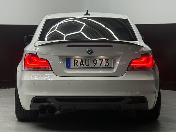 BMW 135i 14 of 19