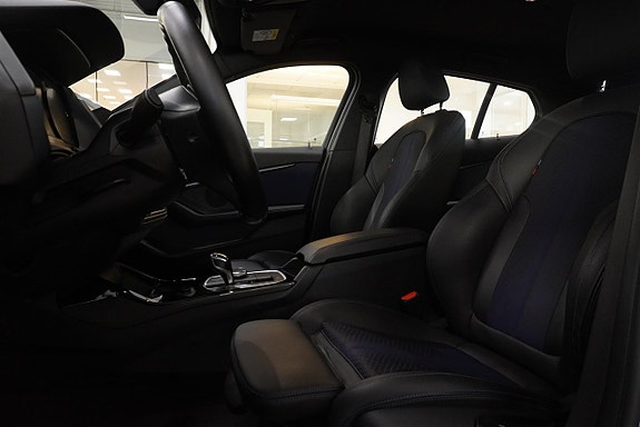 BMW 118i 9 of 11