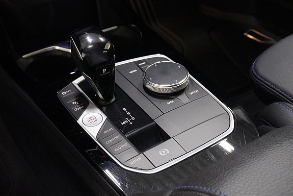 BMW 118i 10 of 11