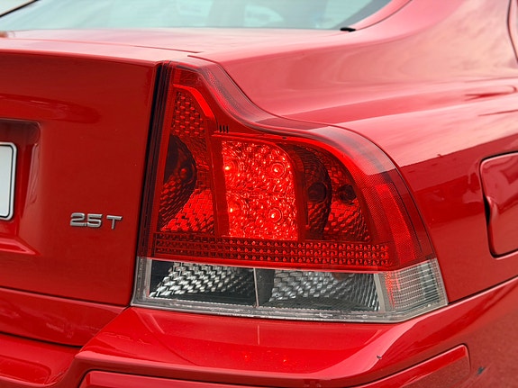 Volvo S60 22 of 29
