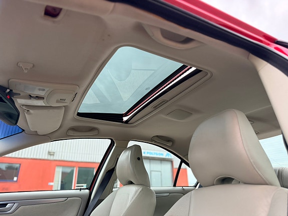Volvo S60 23 of 29